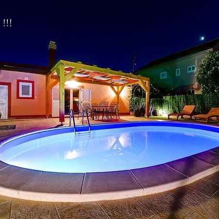 Holiday Home Orange With Heated Pool And Parking Zadar Exterior foto